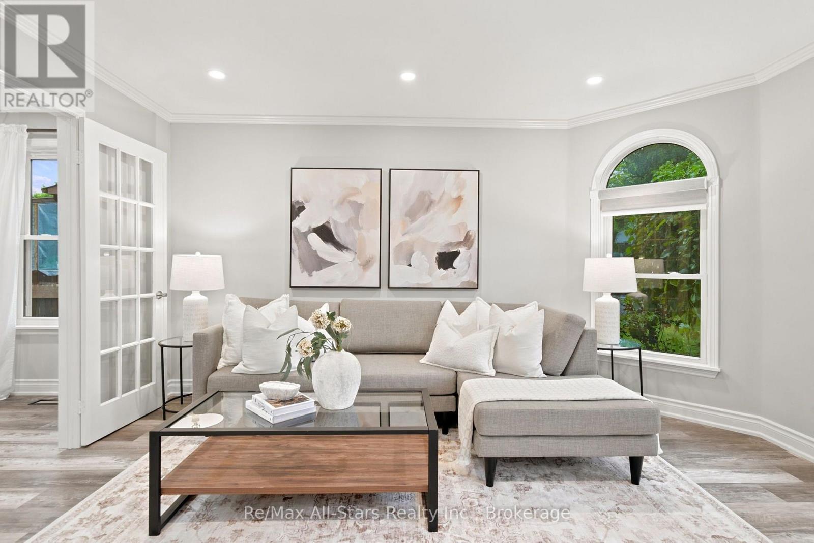 263 UNION AVENUE - 5