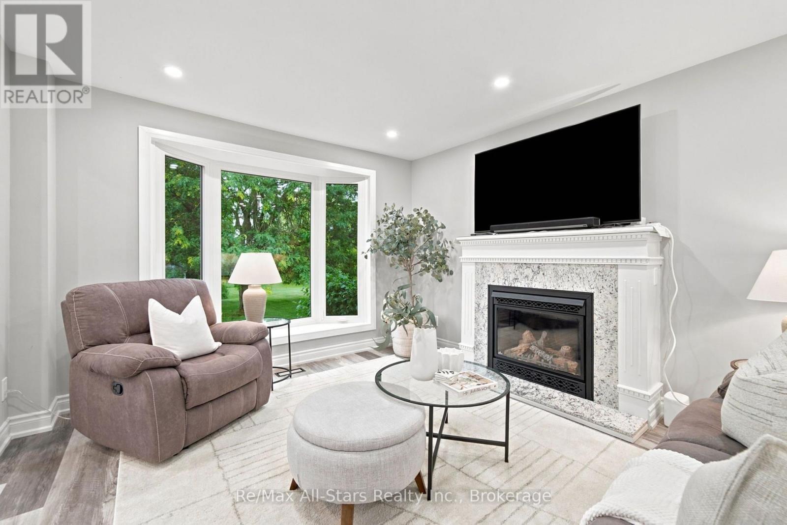 263 UNION AVENUE - 8