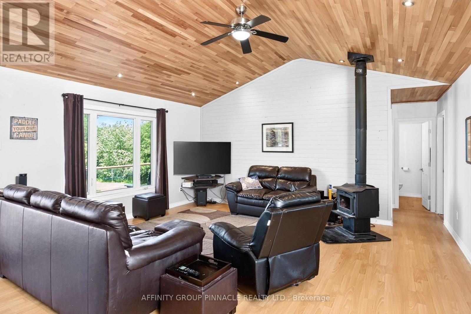 B40548 SHORE ROAD - Image 20