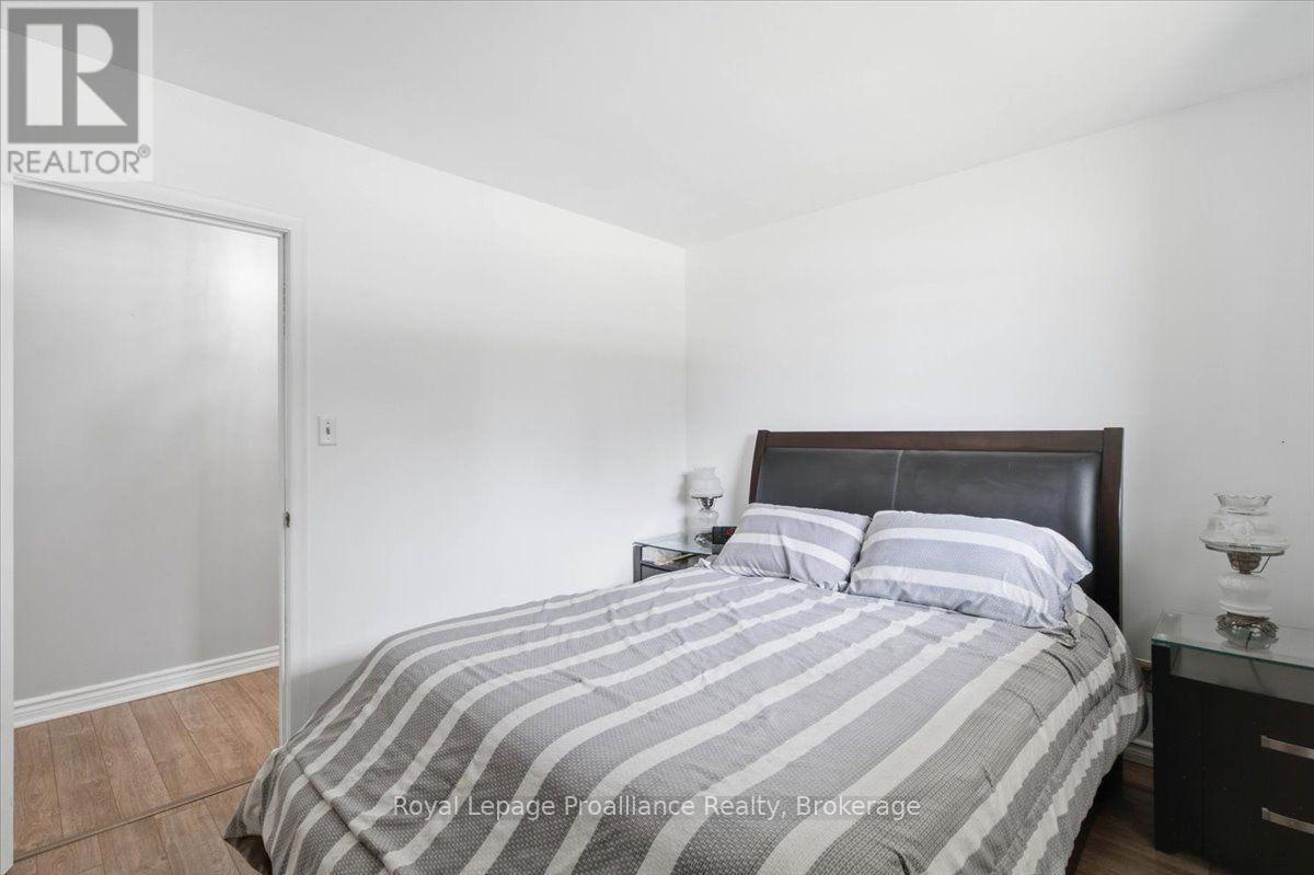 178 RIVERSIDE PARKWAY - 25