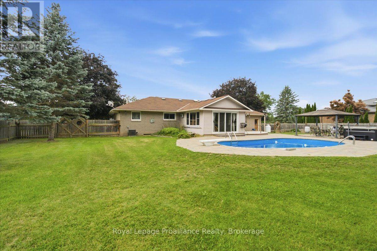 178 RIVERSIDE PARKWAY - 32