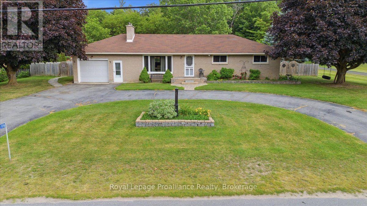 178 RIVERSIDE PARKWAY - 39