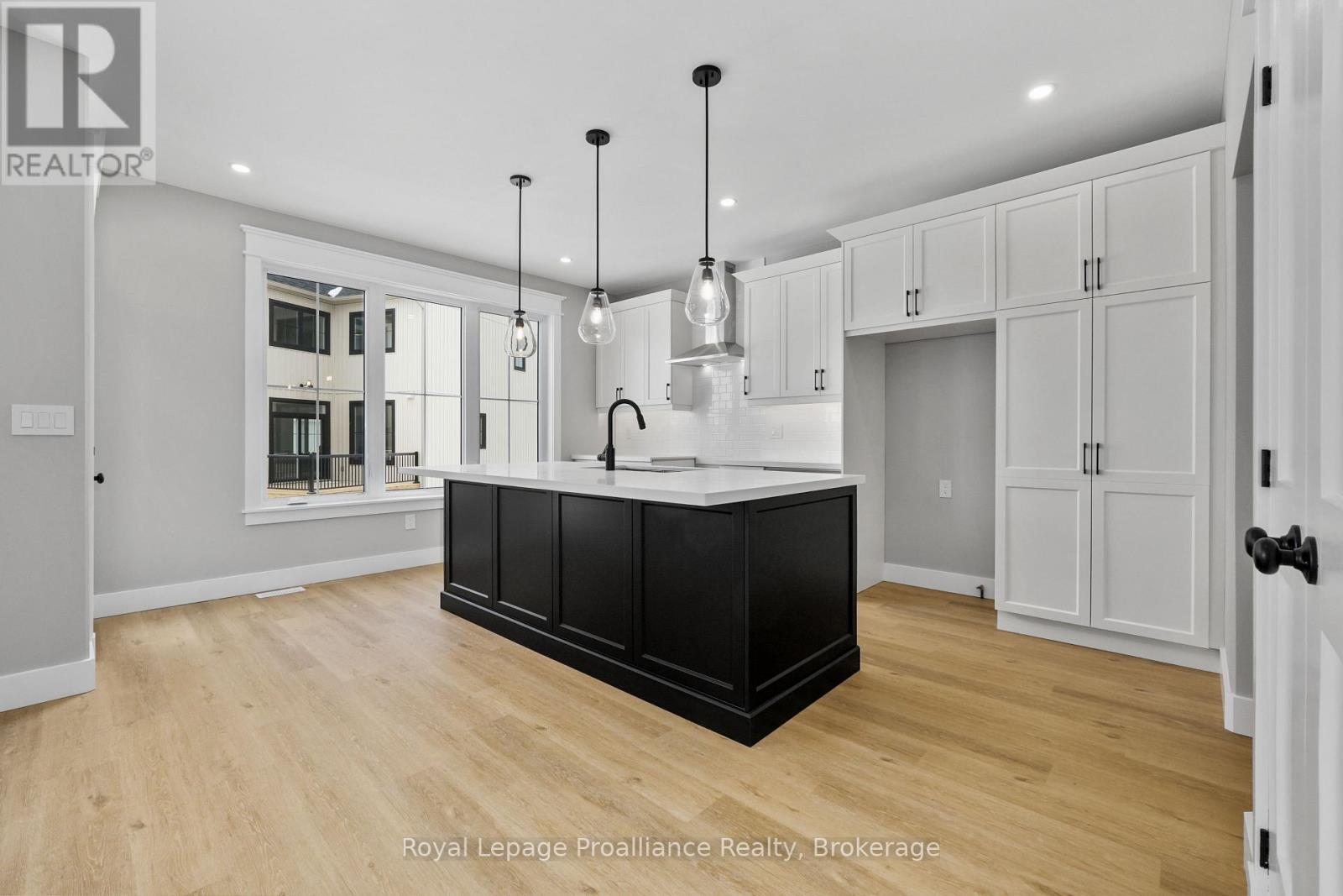 3 MERRIMAN COURT - 16