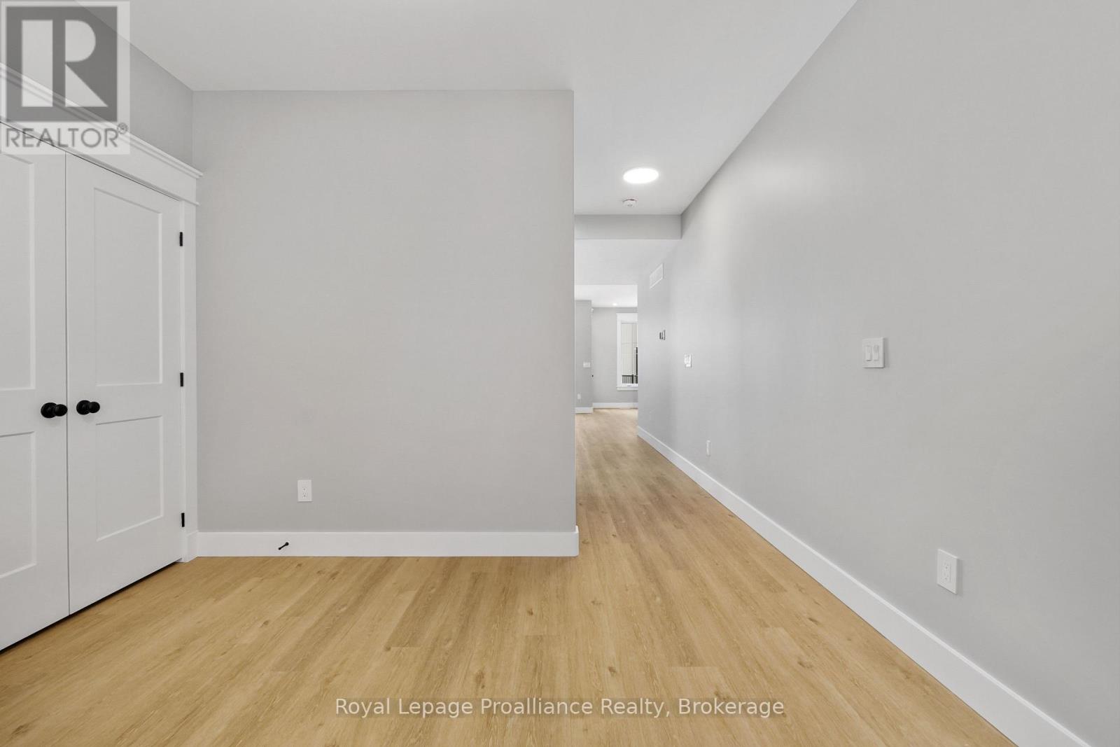 3 MERRIMAN COURT - 2