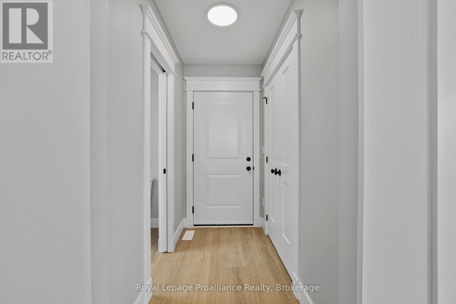 3 MERRIMAN COURT - 24