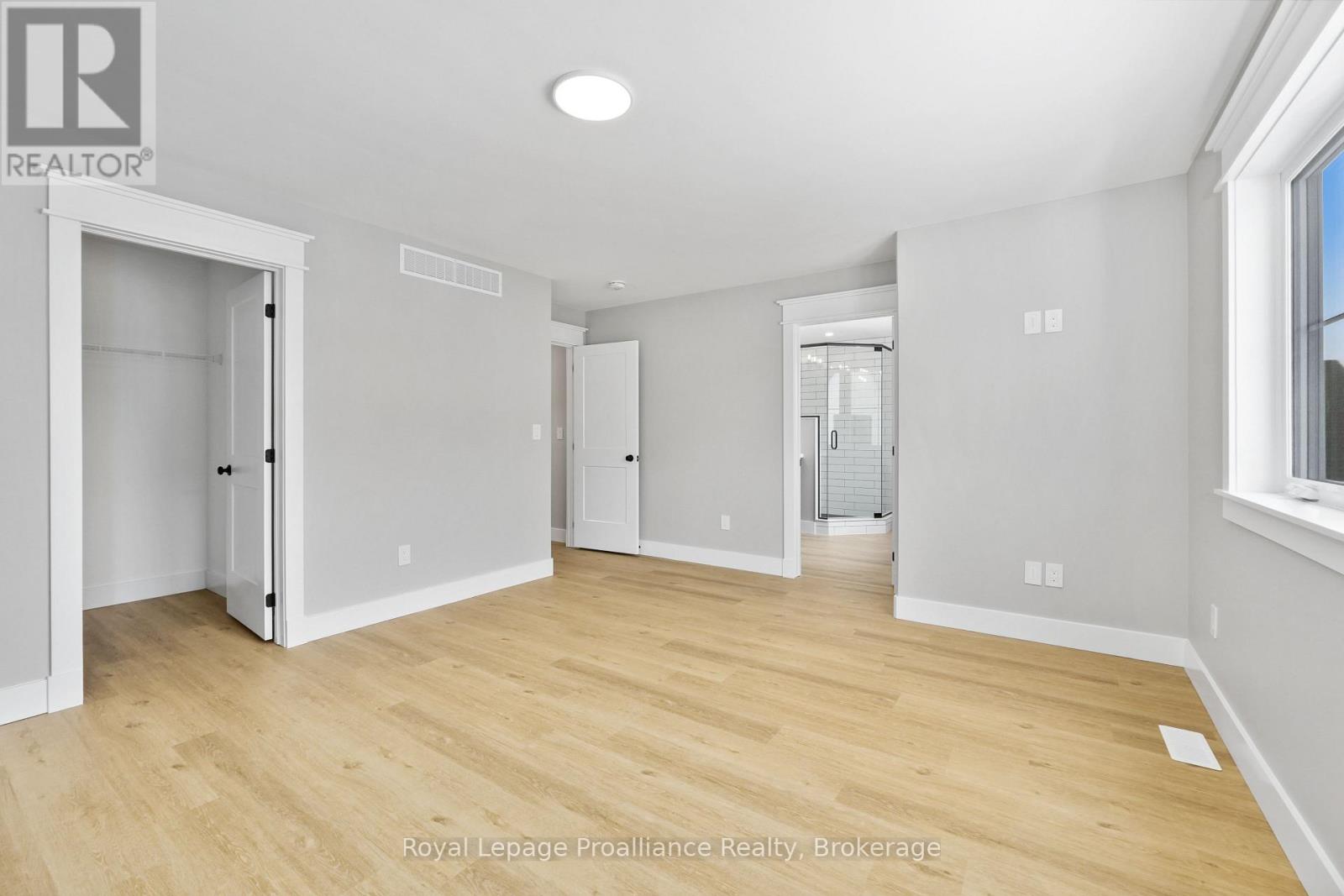 3 MERRIMAN COURT - 32