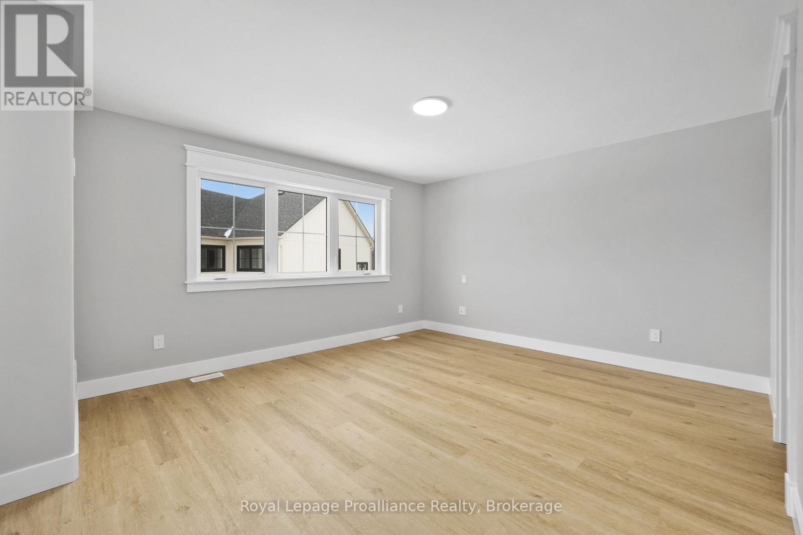 3 MERRIMAN COURT - 35