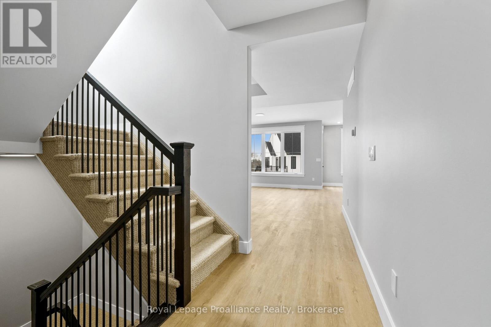 3 MERRIMAN COURT - 9