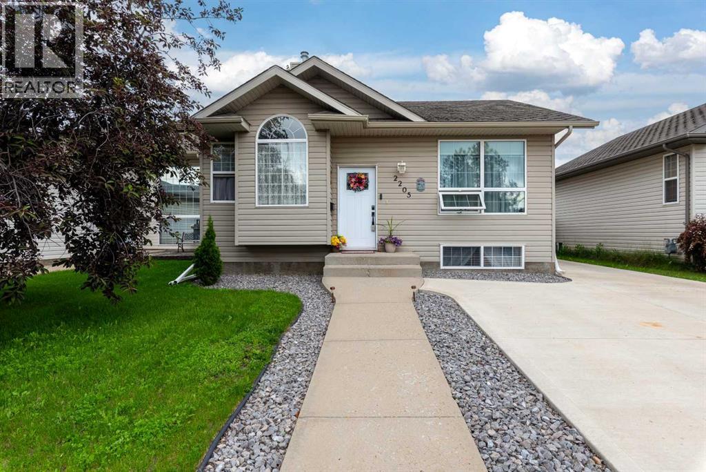 2205 51 Avenue - 1