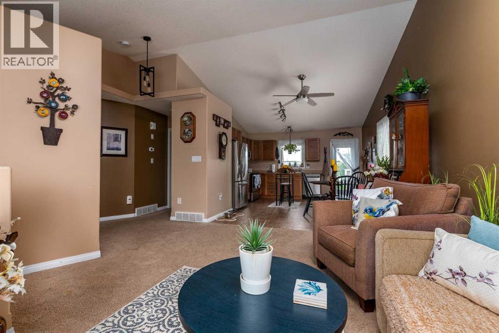 2205 51 Avenue - 5