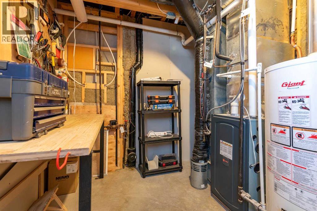 2205 51 Avenue - 22