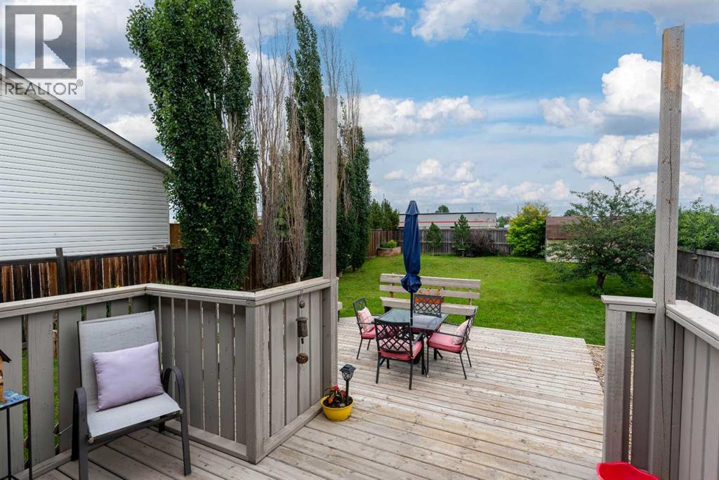 2205 51 Avenue - 27