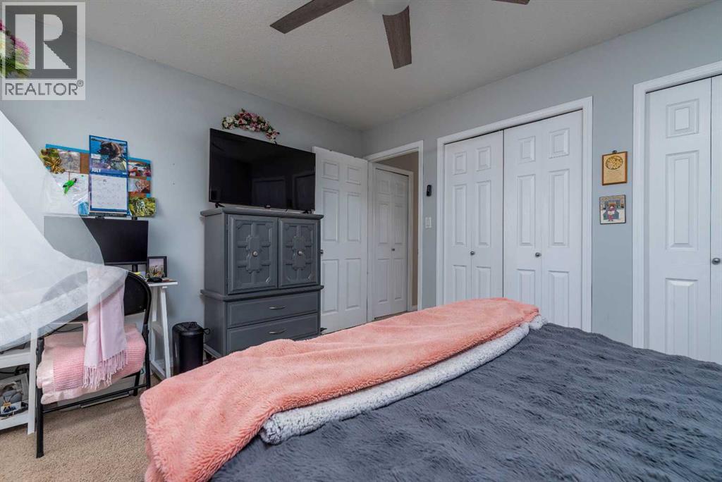 2205 51 Avenue - 15