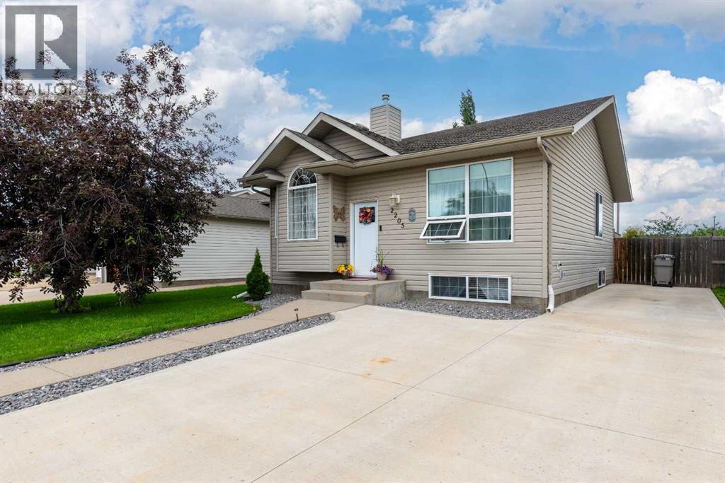 2205 51 Avenue — photo 25
