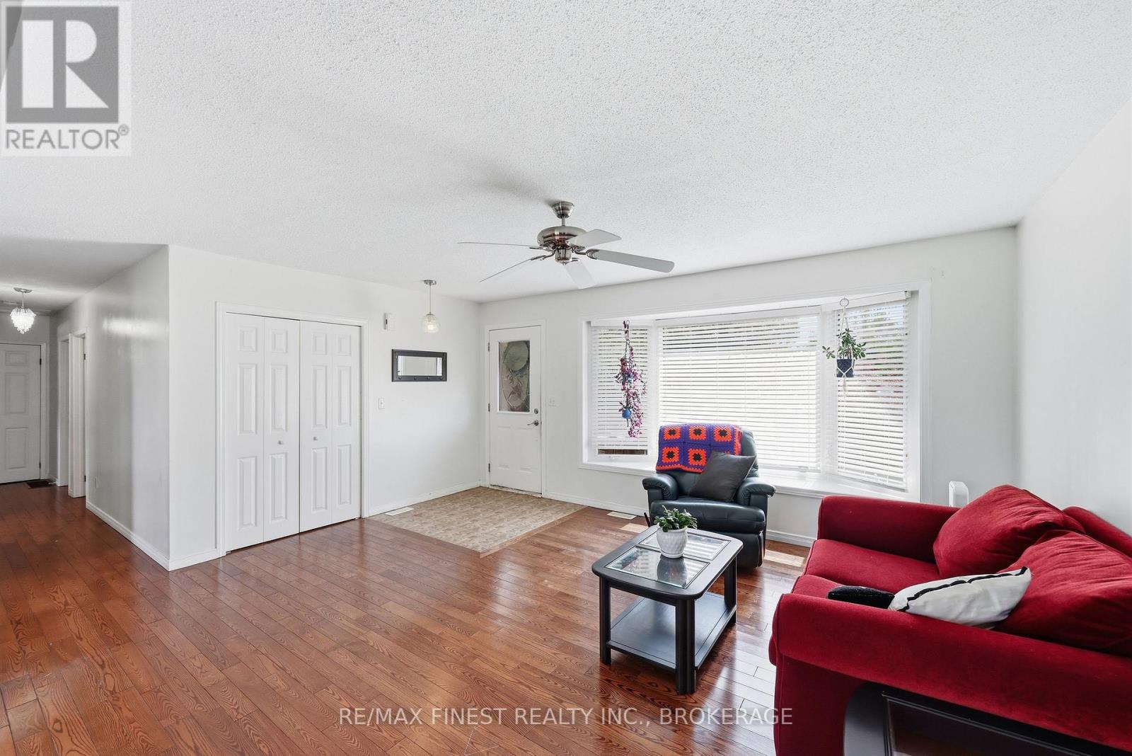 10 SHANE STREET - 19