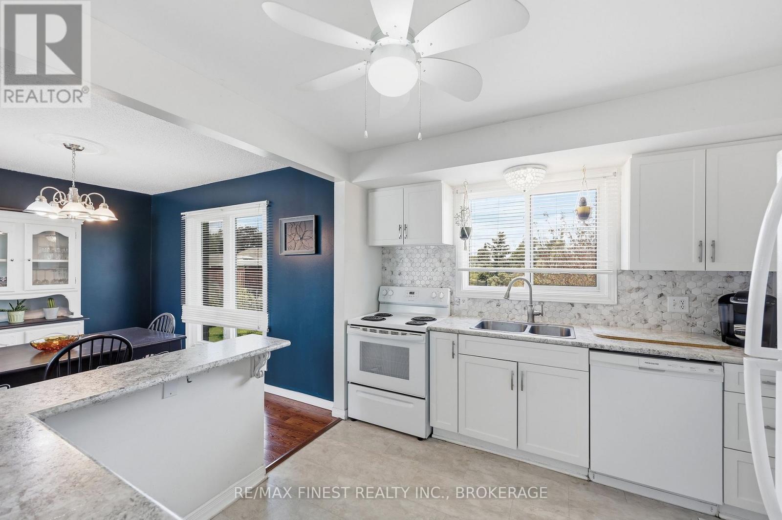 10 SHANE STREET - 26