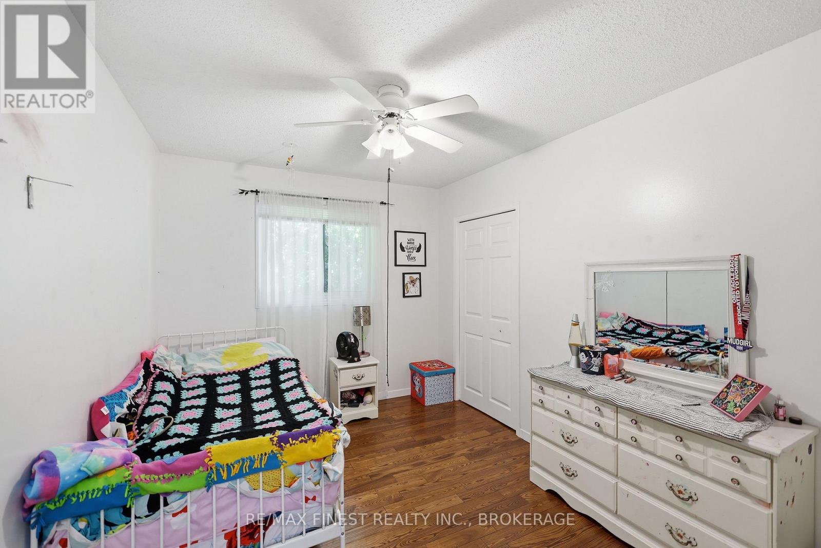 10 SHANE STREET - 31