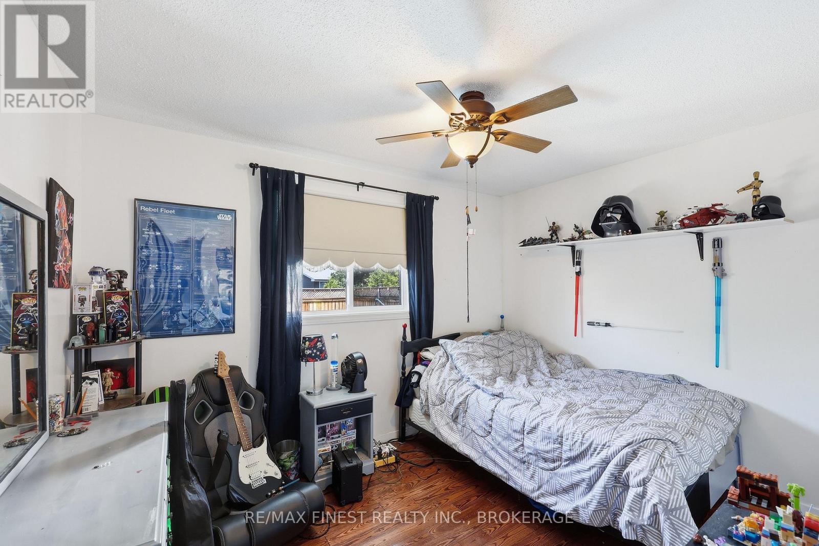 10 SHANE STREET - 32