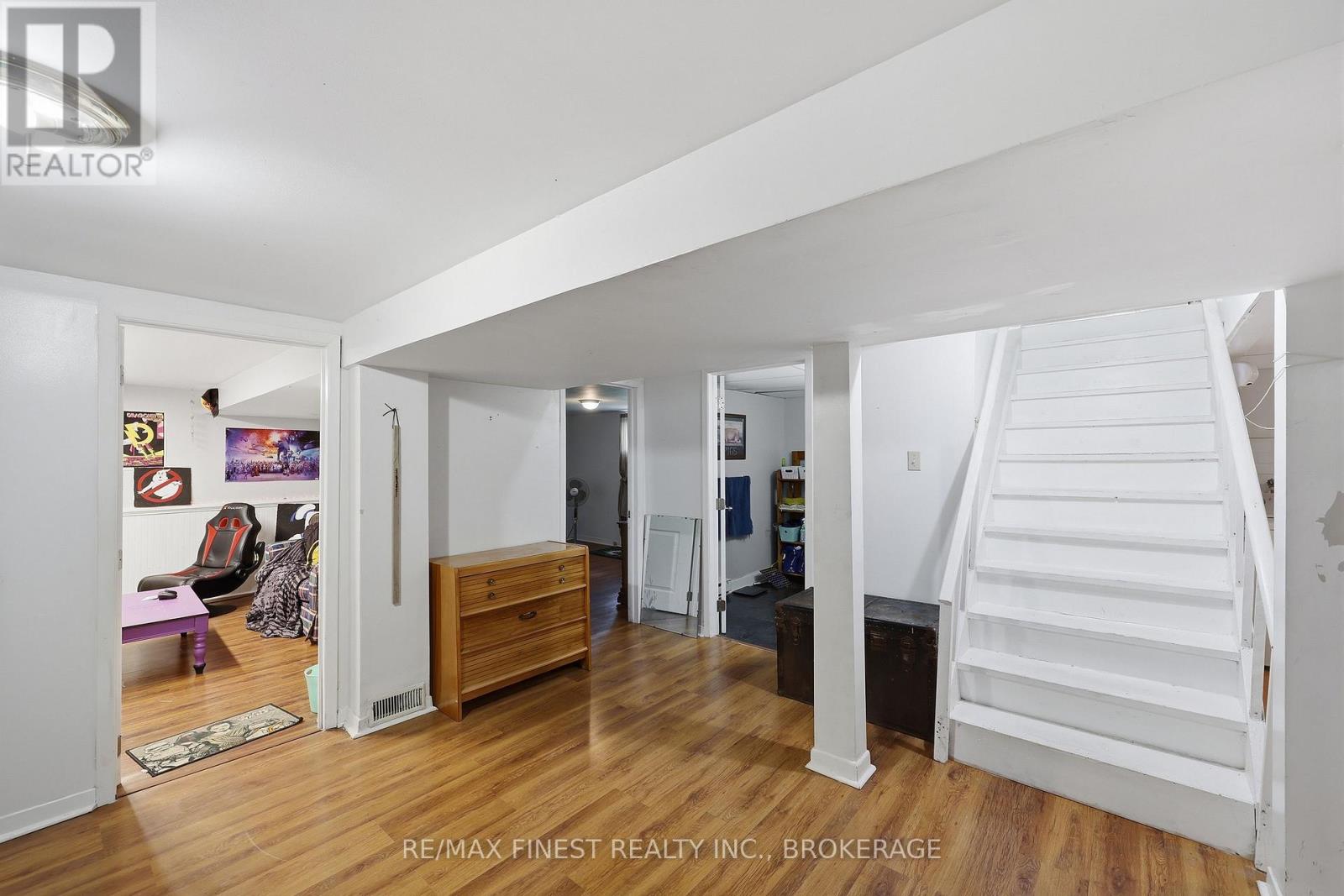 10 SHANE STREET - 36