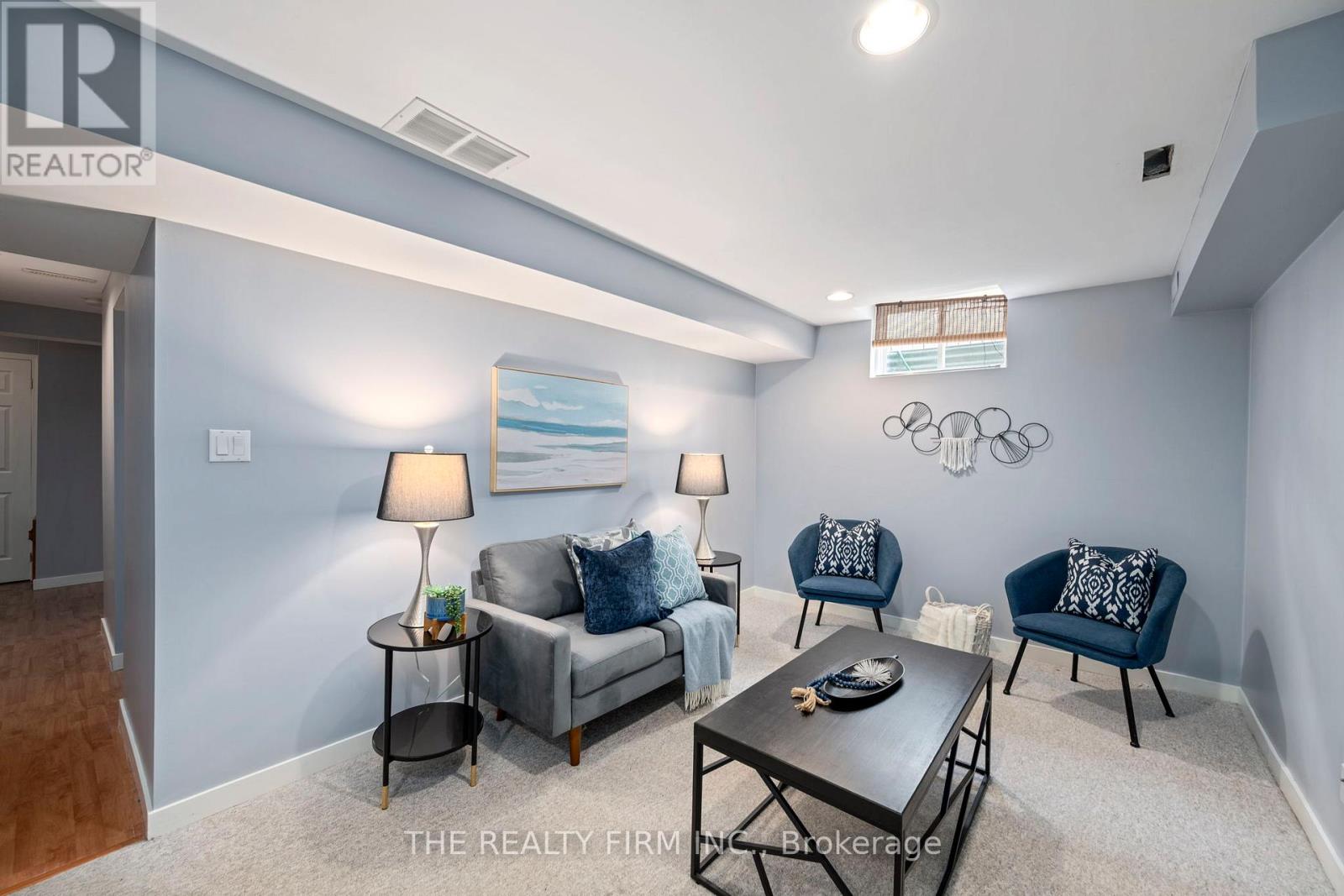 567 FIELDGATE CIRCLE - 12
