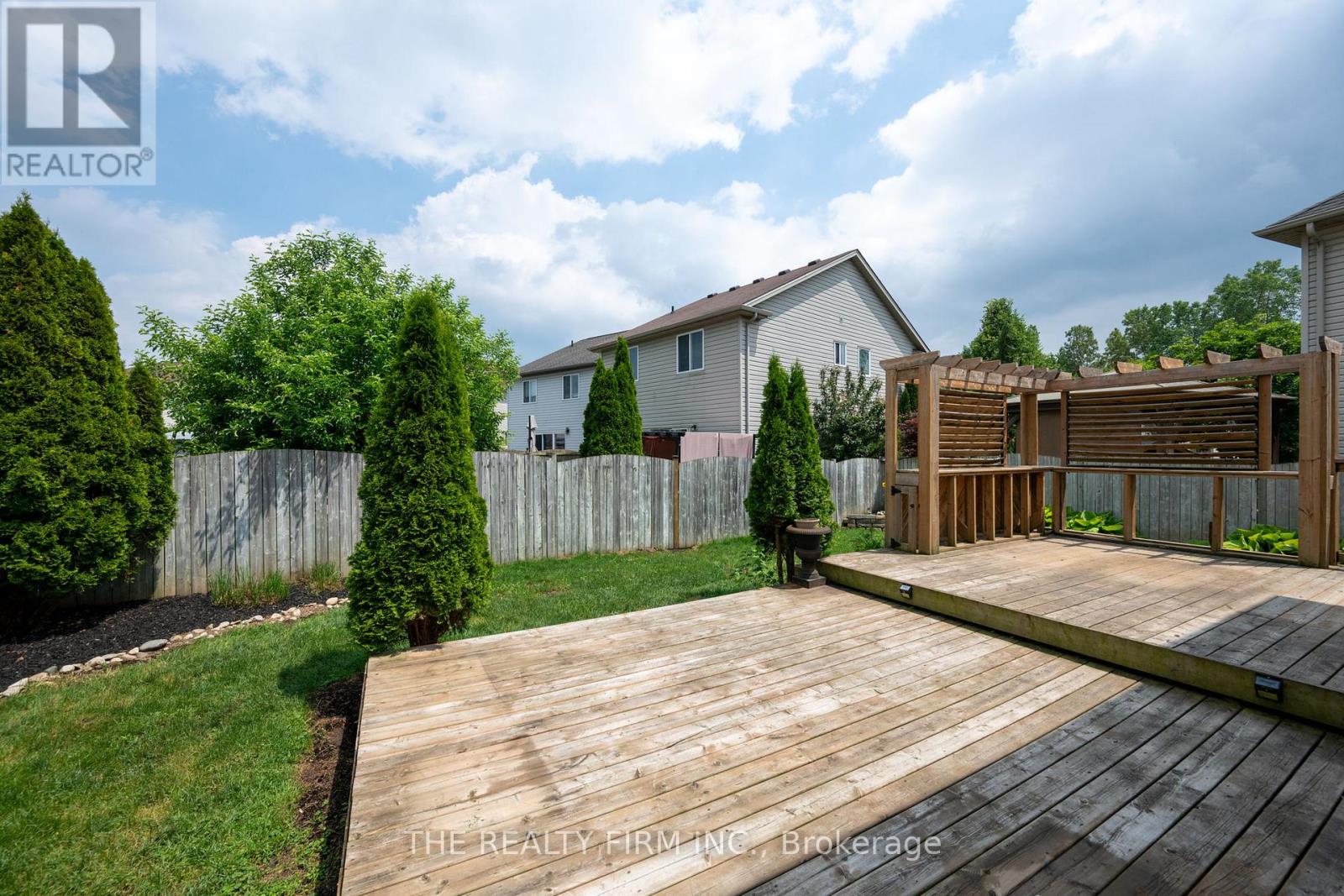 567 FIELDGATE CIRCLE - 15