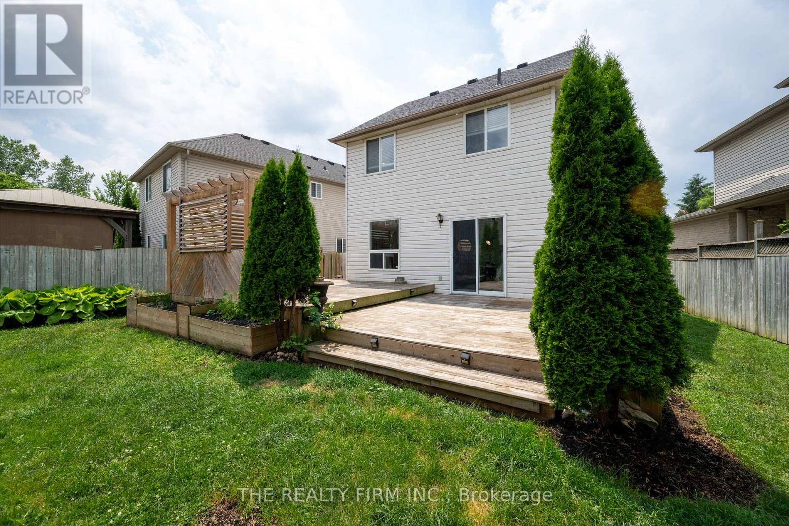 567 FIELDGATE CIRCLE - 17