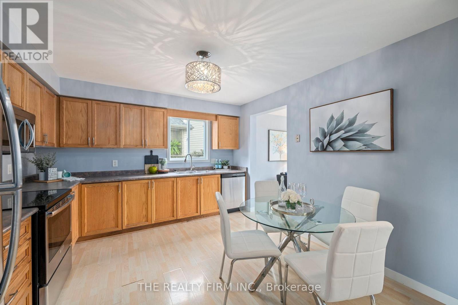 567 FIELDGATE CIRCLE - 3