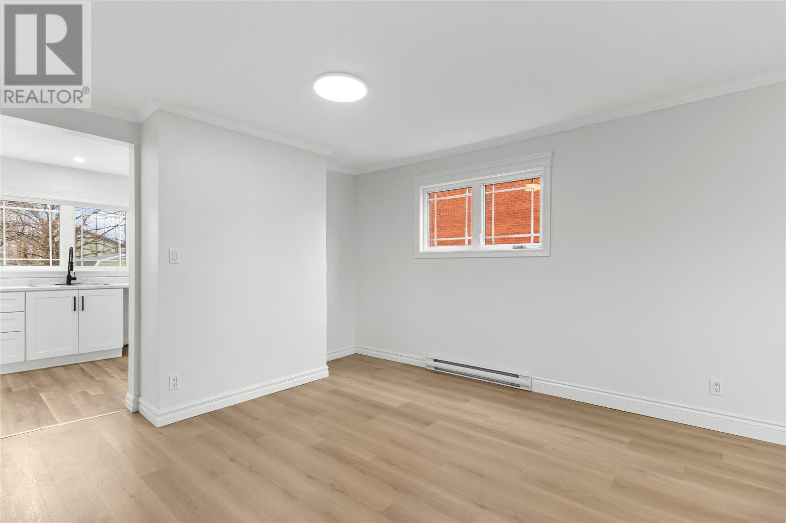 31 Campbell Avenue - 10