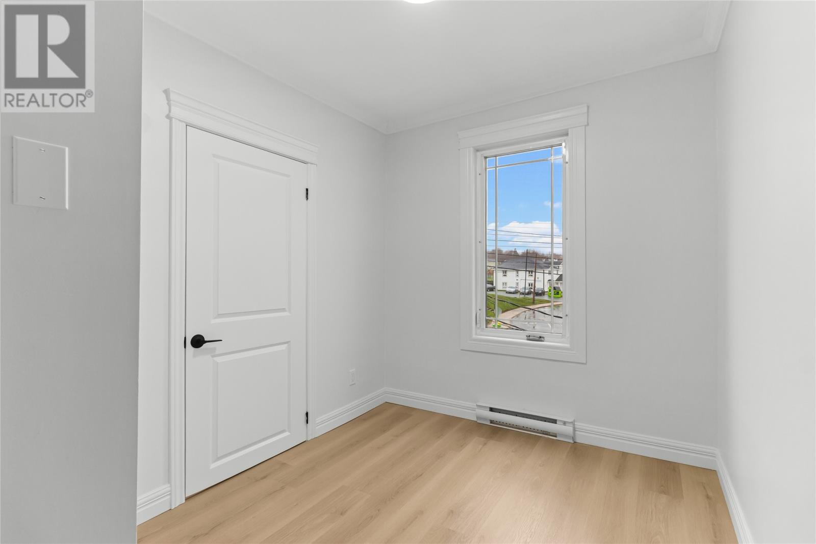 31 Campbell Avenue - 18