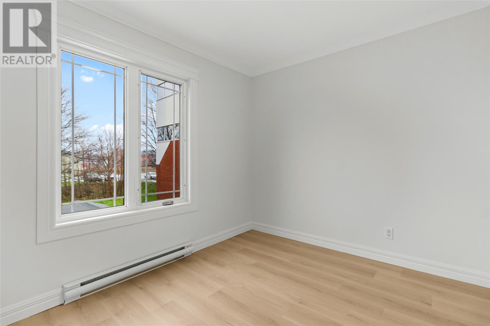 31 Campbell Avenue - 21