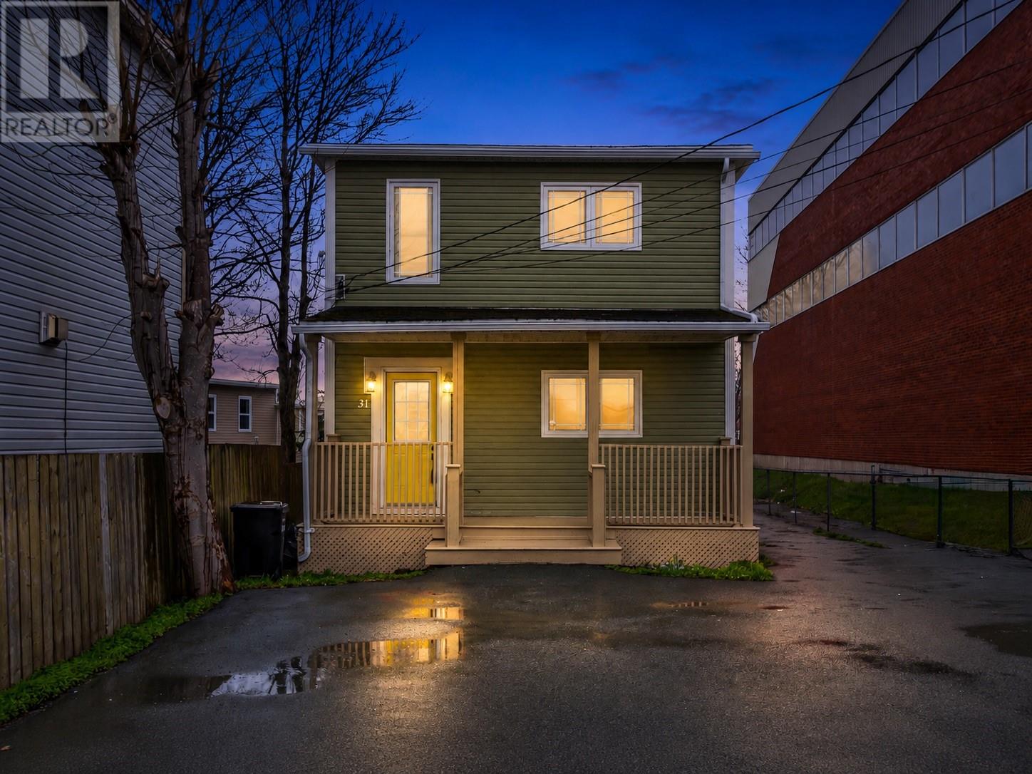 31 Campbell Avenue - 31
