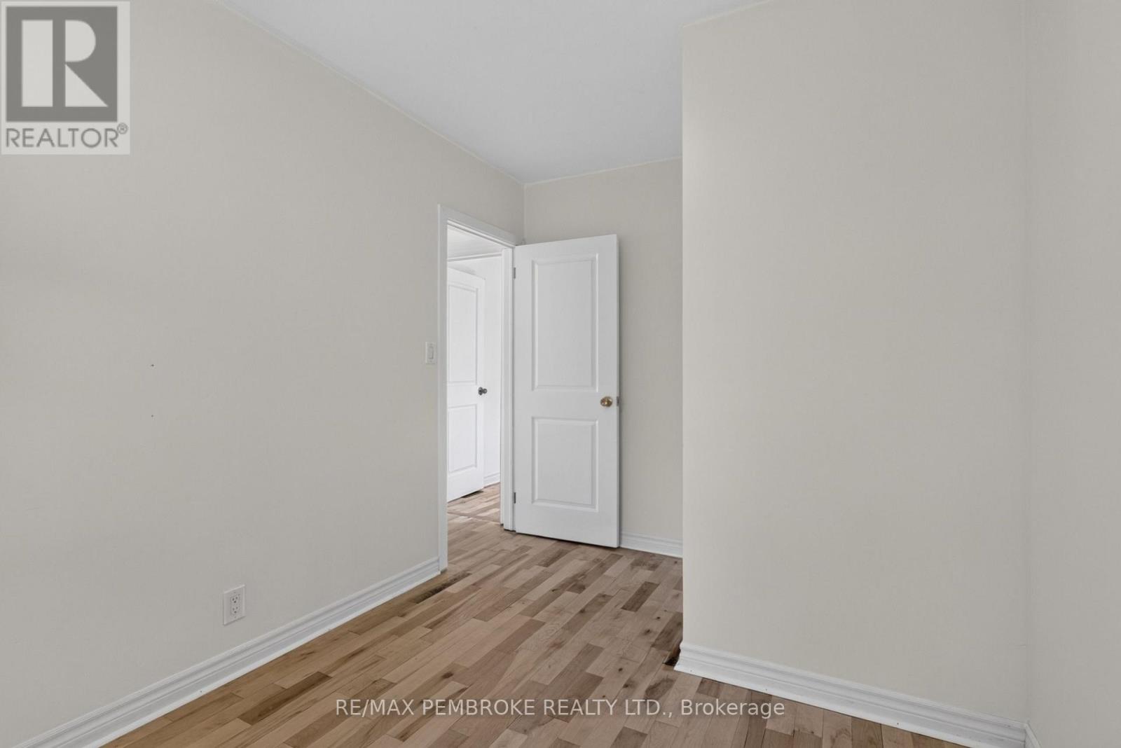 370 CARMODY STREET - 24