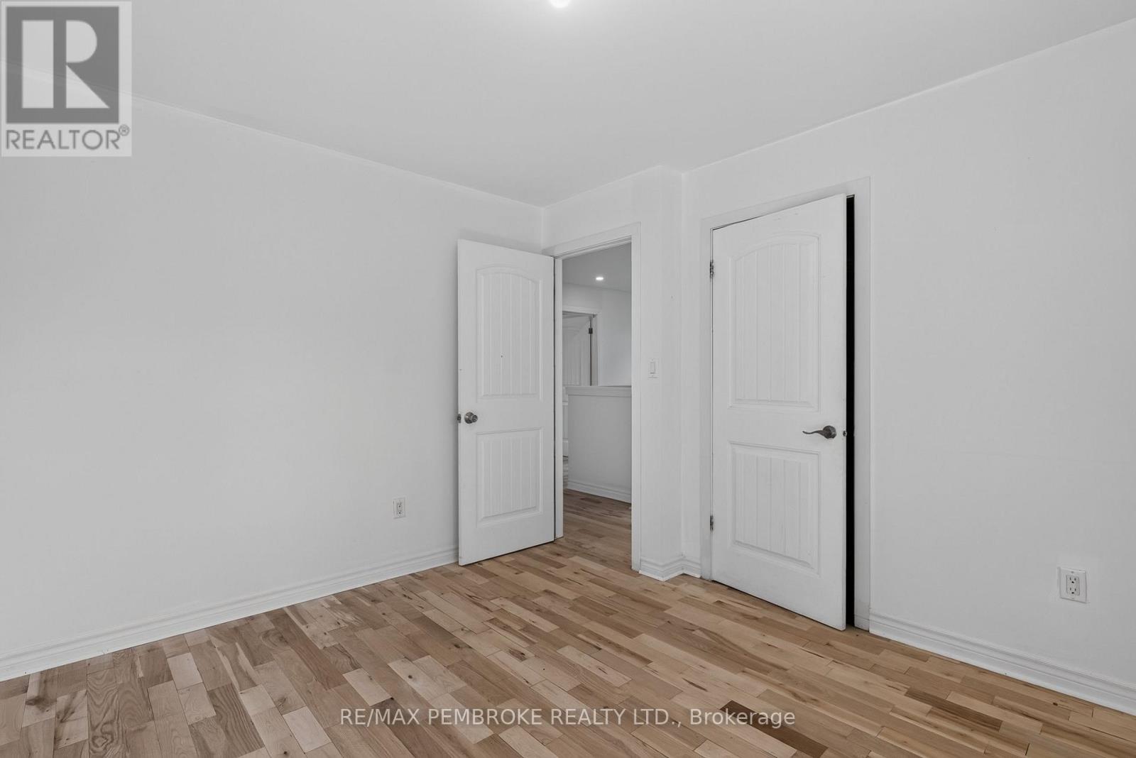 370 CARMODY STREET - 36
