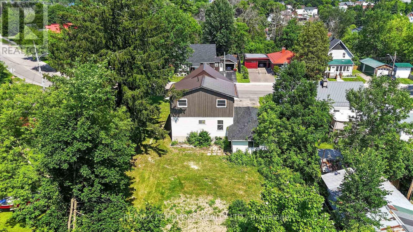 370 CARMODY STREET - 46