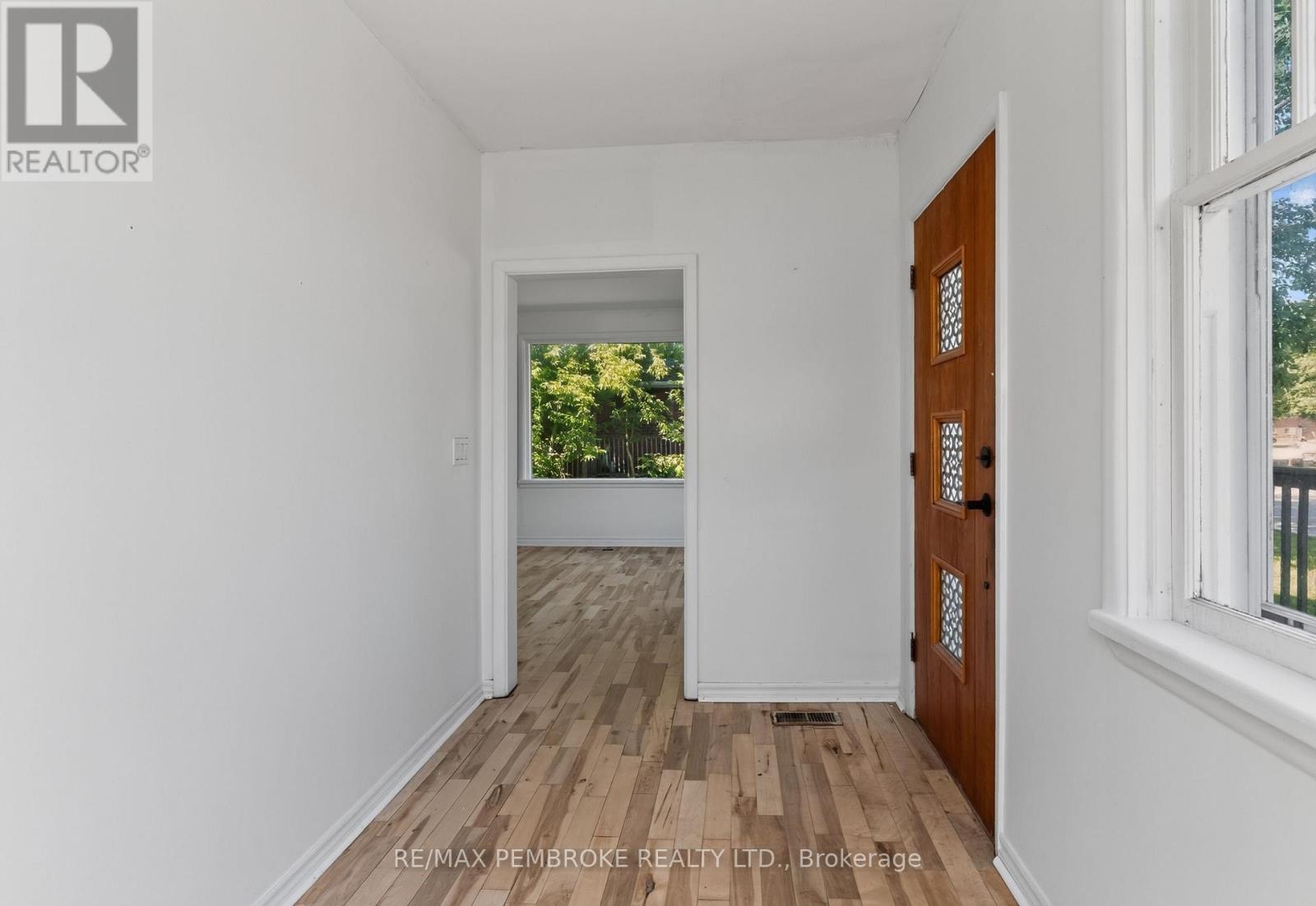 370 CARMODY STREET - 9