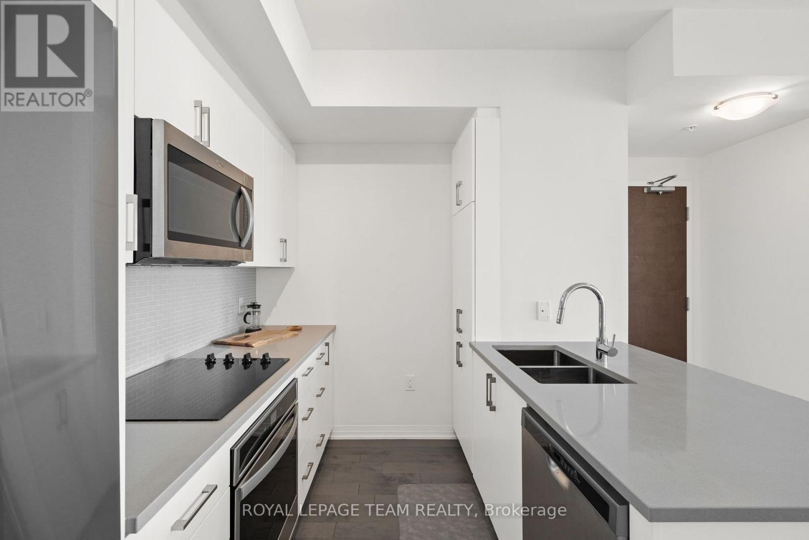 2 Bed, 2 Bath Apartment for Rent in Ottawa – 906 – 805 CARLING AVENUE, Ottawa – MLS# X13549942 - Image 15