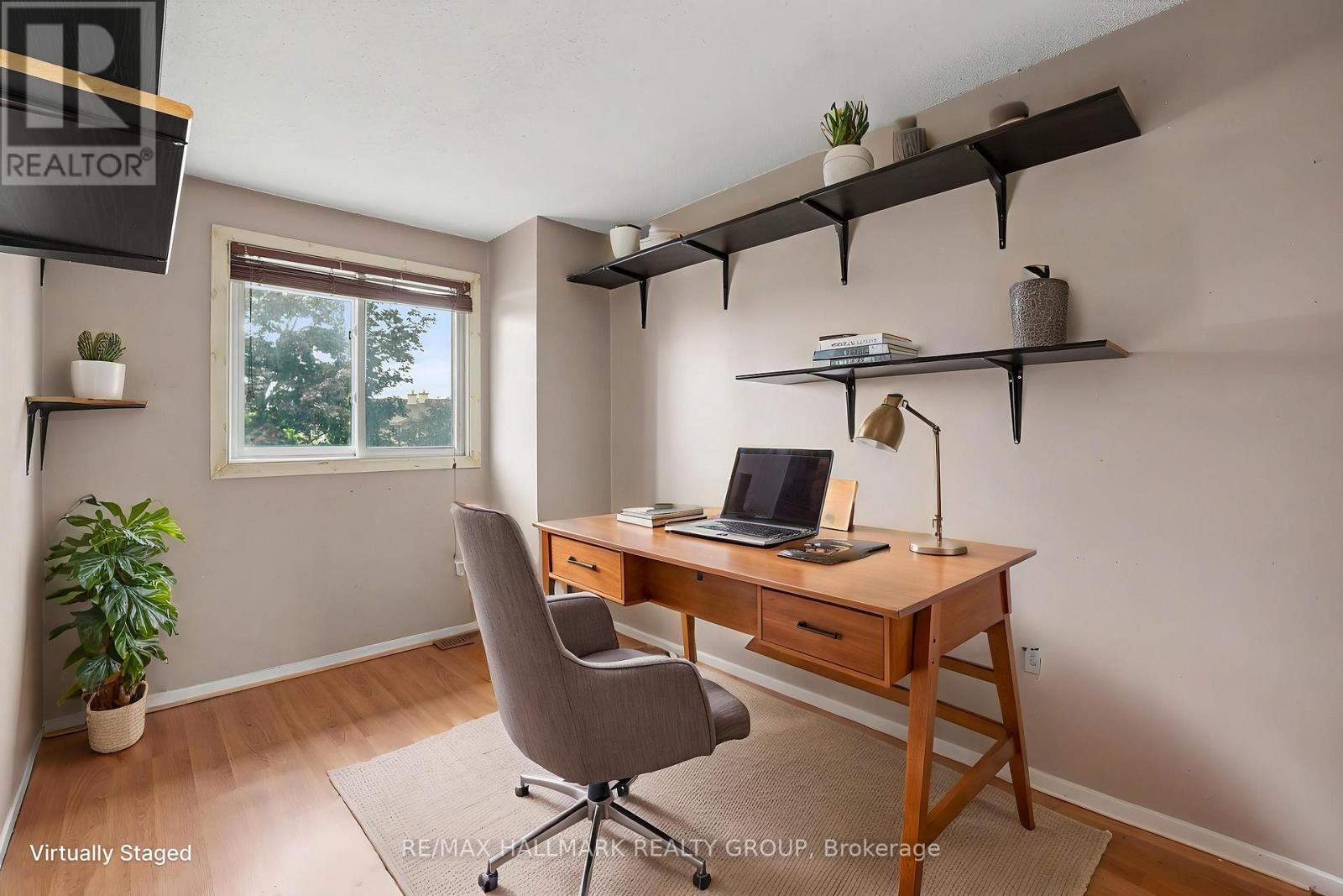 277 PICKFORD DRIVE - 13