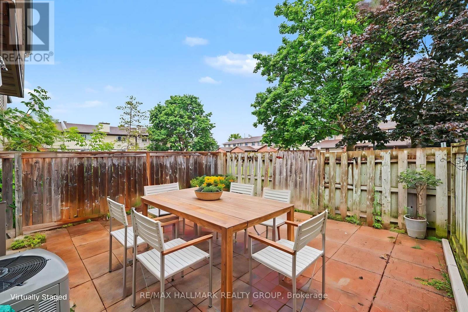 277 PICKFORD DRIVE - 17
