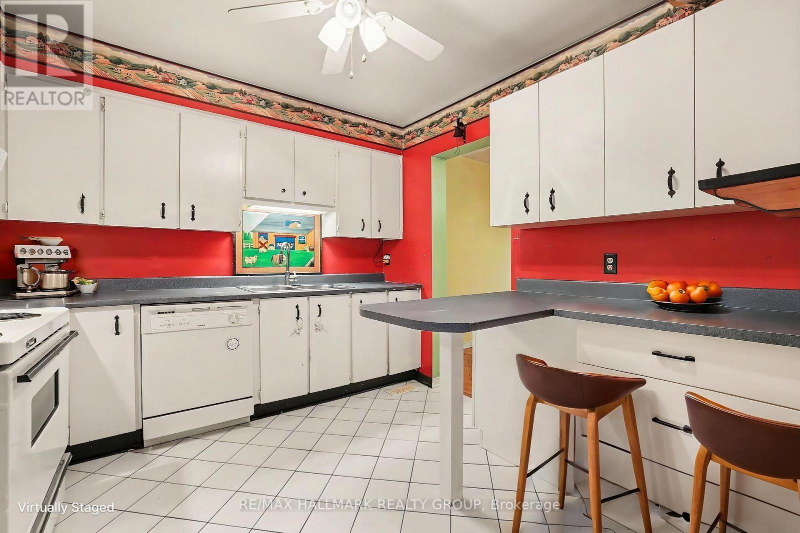 277 PICKFORD DRIVE - 7