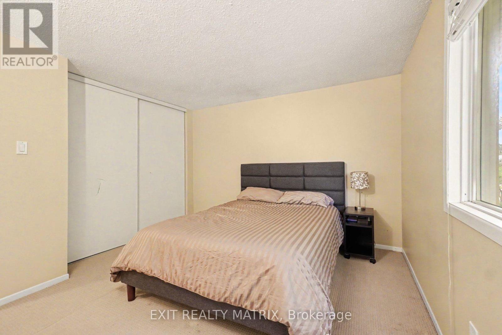 30 BARTLEY CRESCENT - 16