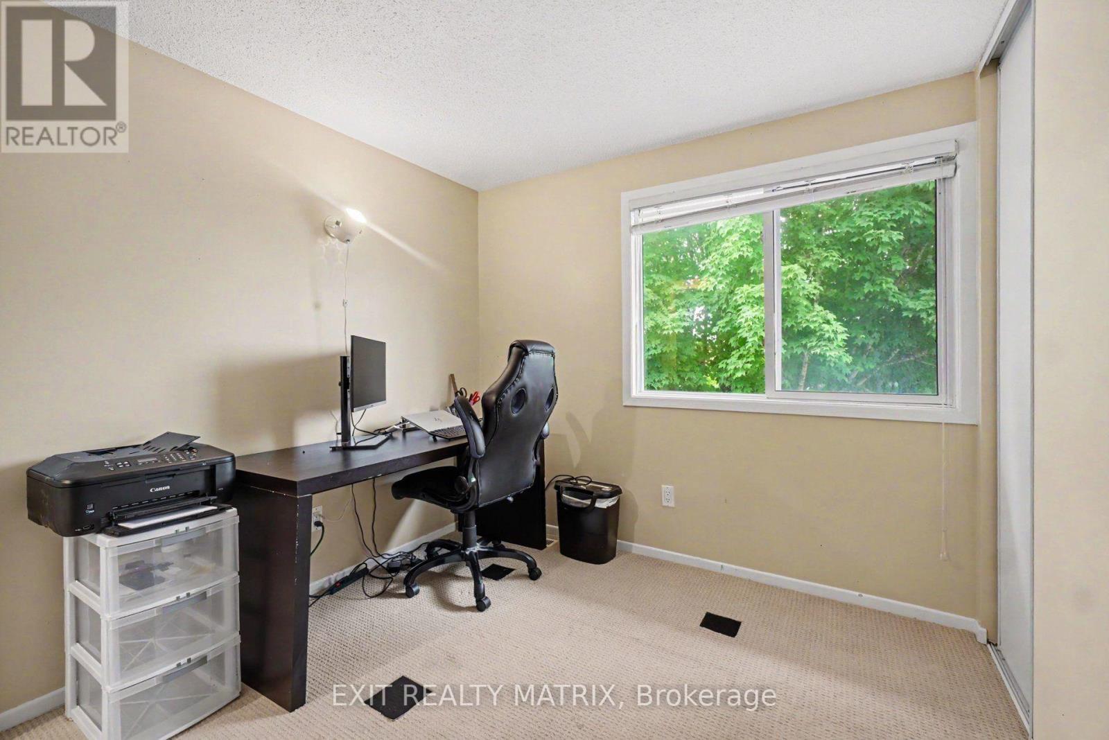 30 BARTLEY CRESCENT - 18