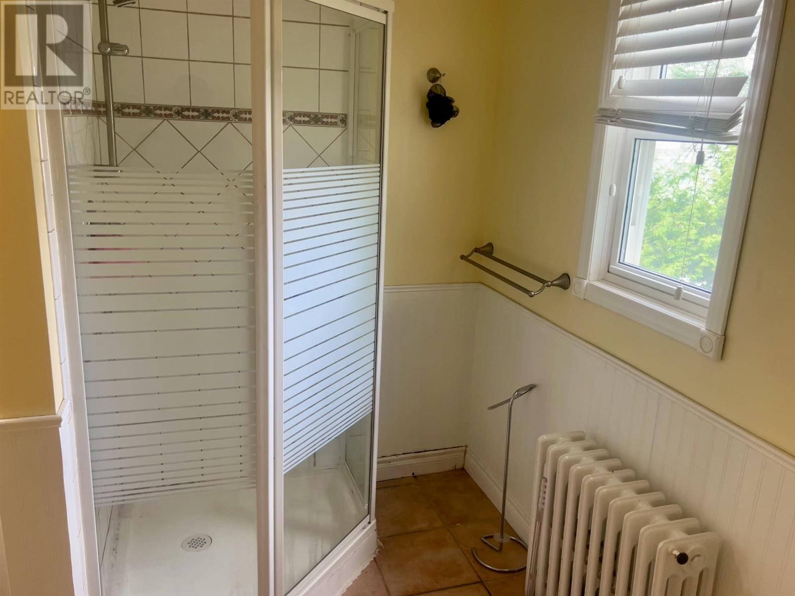 213-215 Gorrie ST - 24
