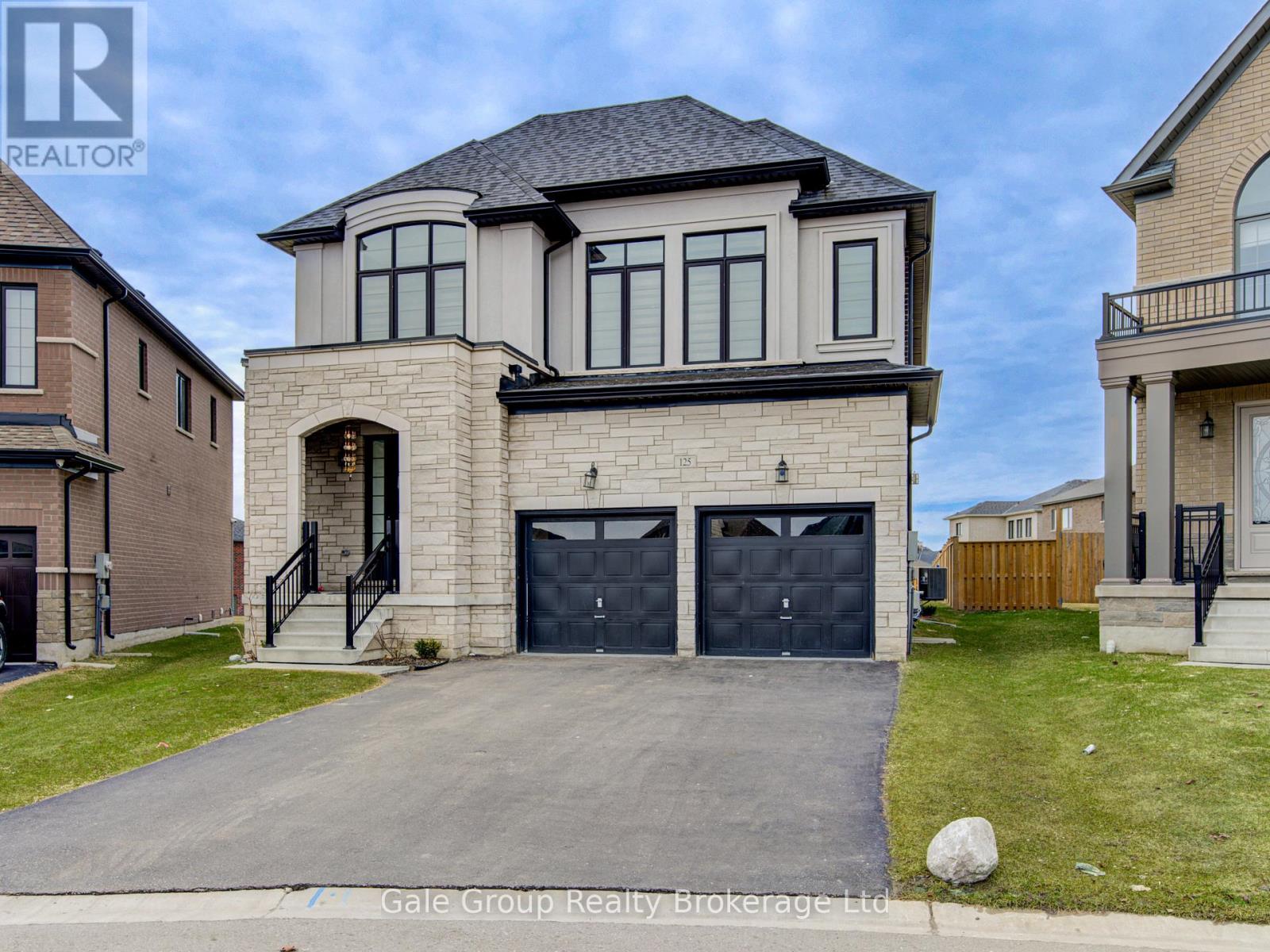 125 PRINCE CHARLES CRESCENT - 2