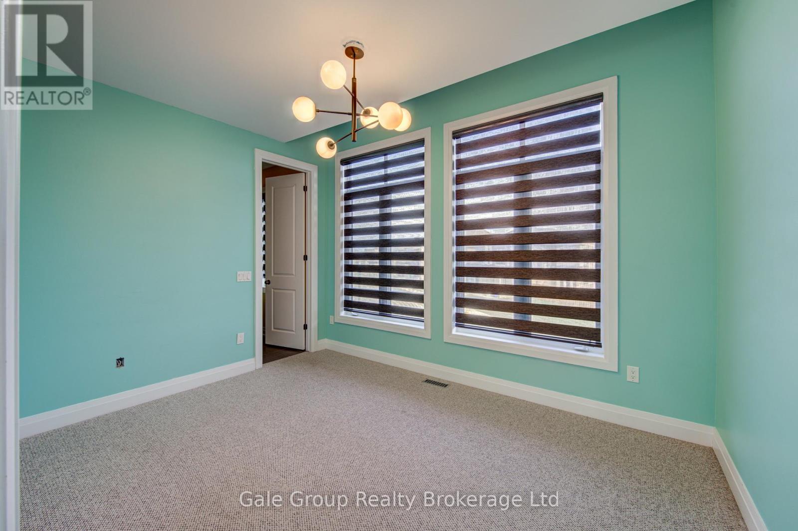 125 PRINCE CHARLES CRESCENT - 22