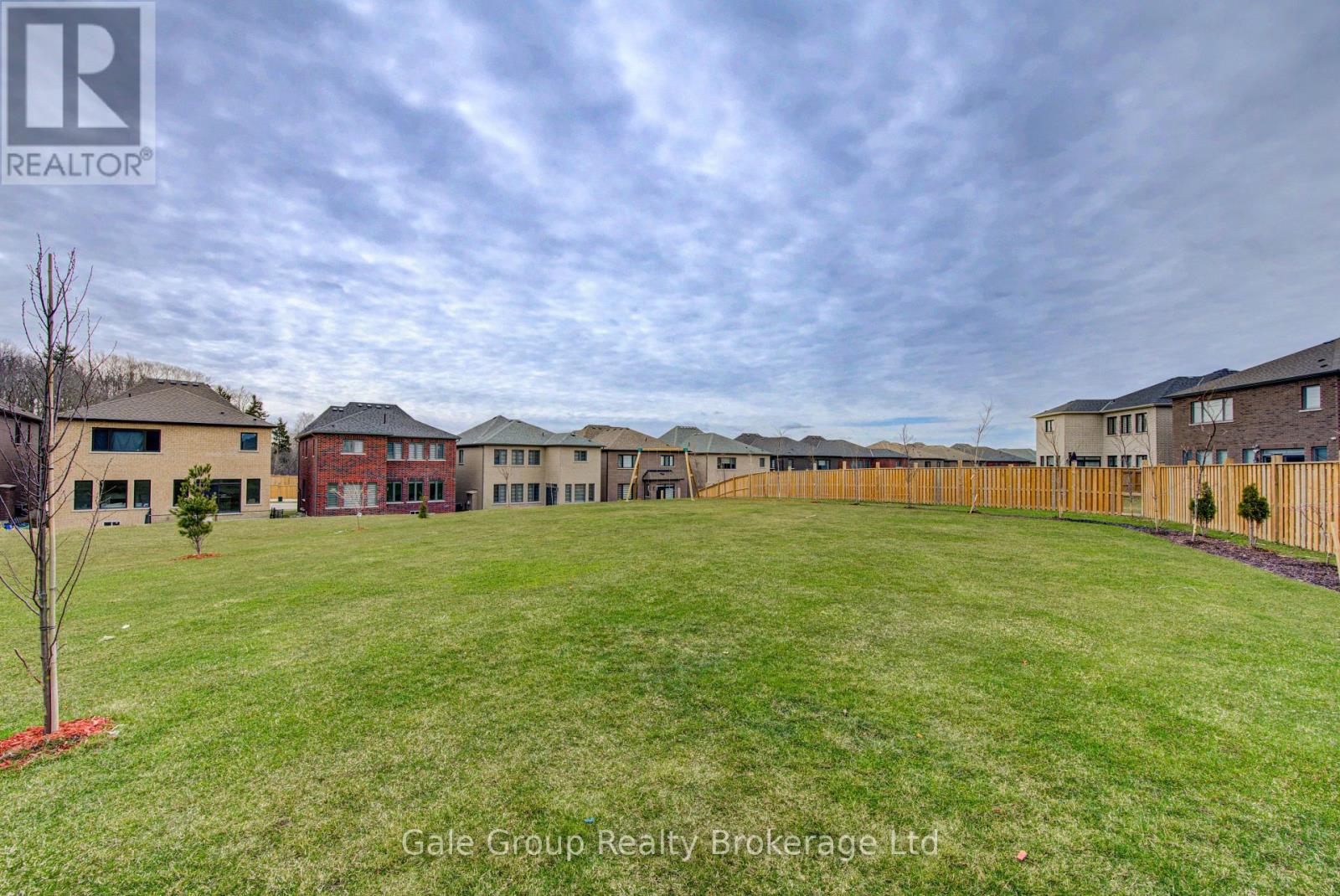 125 PRINCE CHARLES CRESCENT - 35