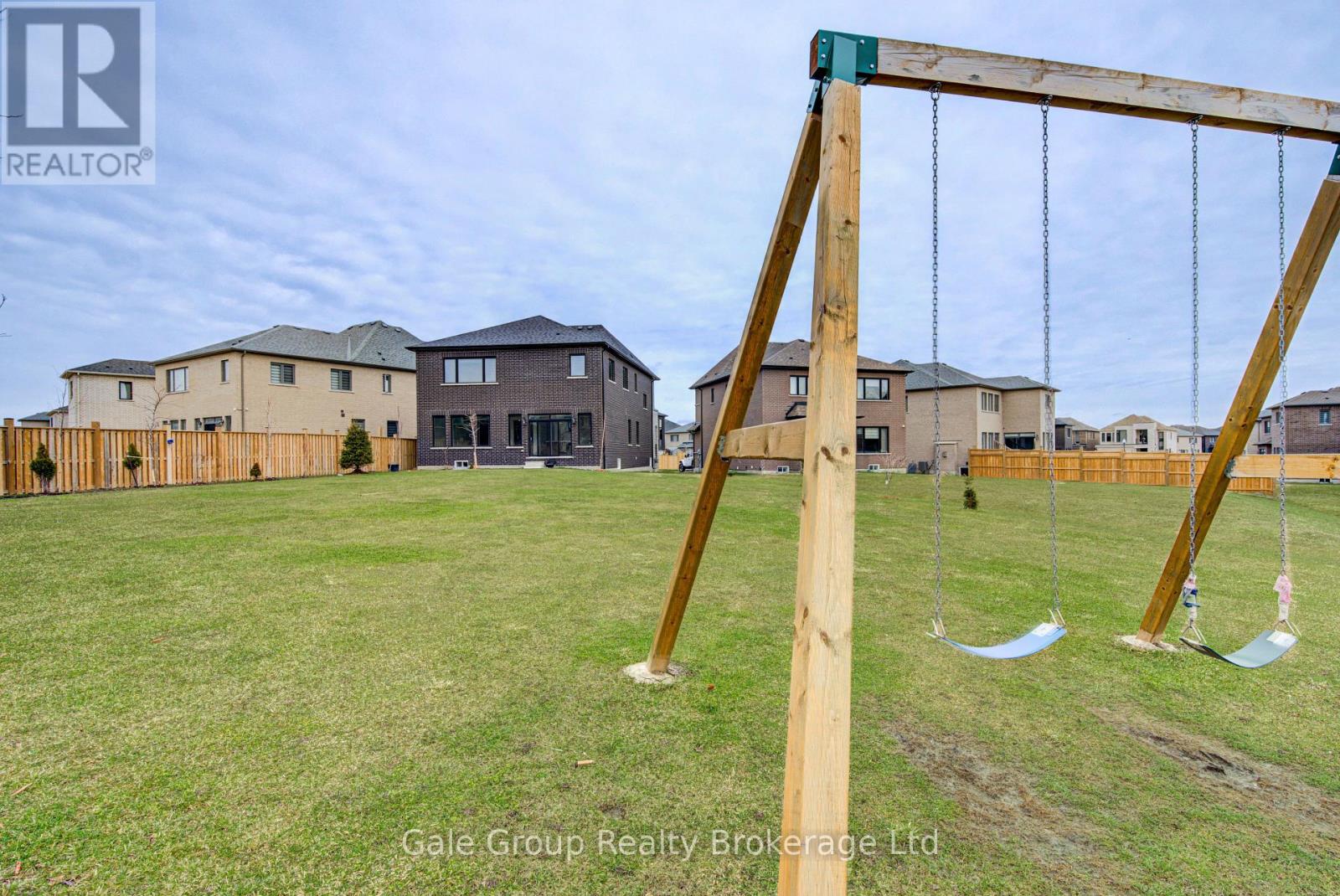 125 PRINCE CHARLES CRESCENT - 40