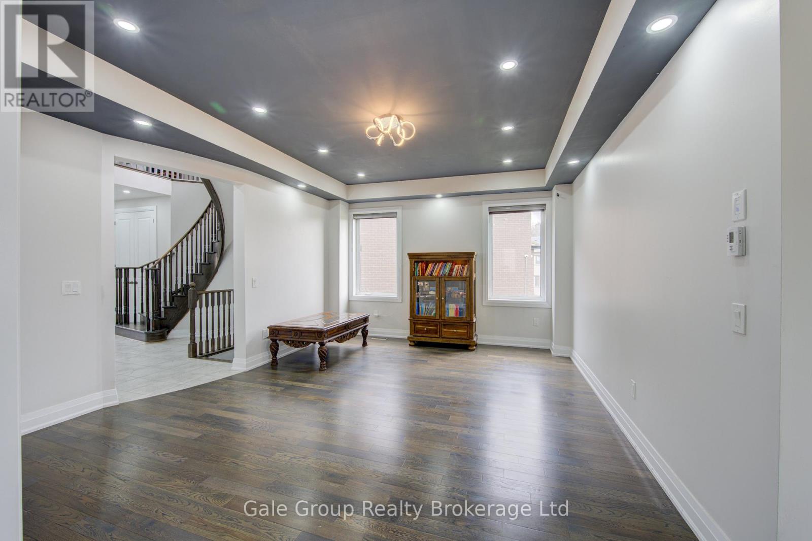 125 PRINCE CHARLES CRESCENT - 7