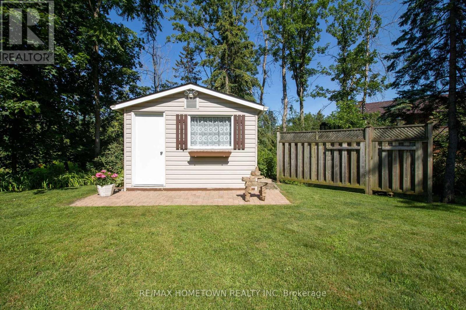 1 MEIKLE DRIVE - 36