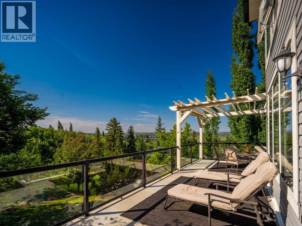124 Valley Creek Crescent NW - photo 2