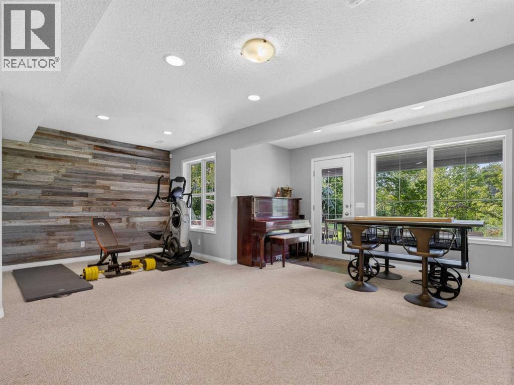 124 Valley Creek Crescent NW — photo 41